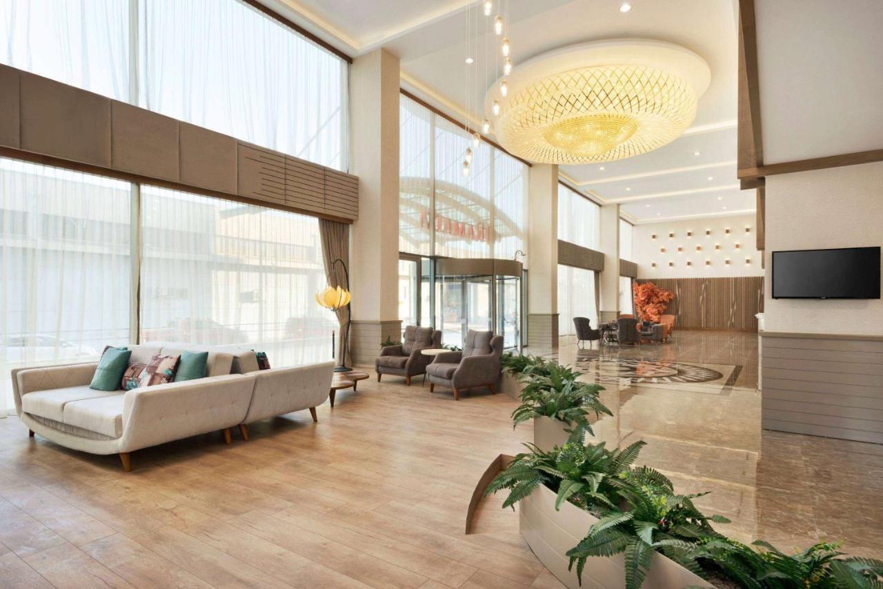 Ramada By Wyndham Iskenderun Hotel Exterior foto