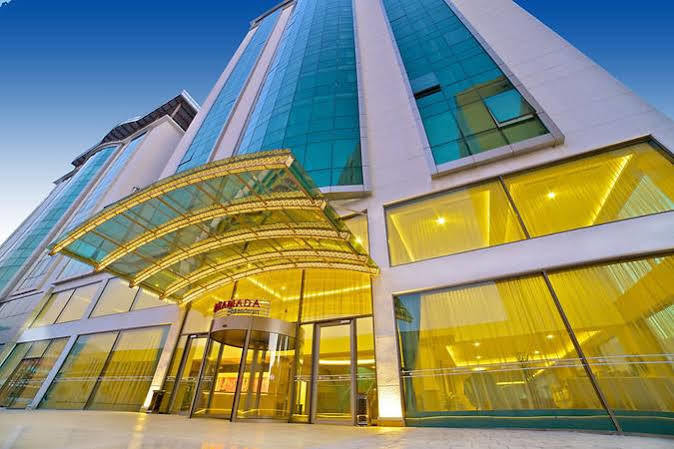 Ramada By Wyndham Iskenderun Hotel Exterior foto